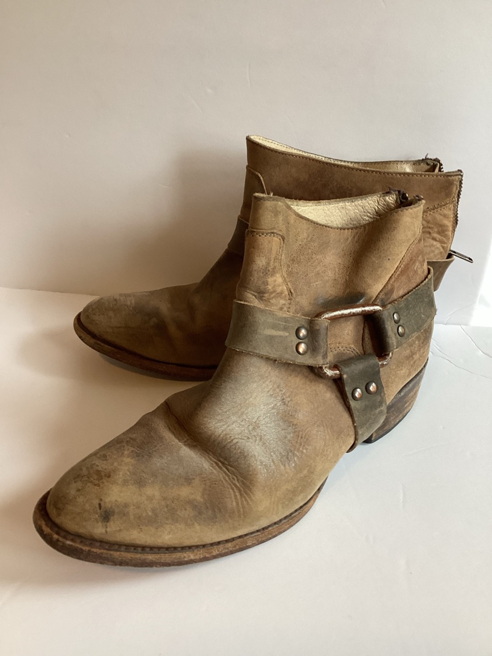 Freebird  Phlow Distressed Leather Ankle Boots Brown Size 9 Harness